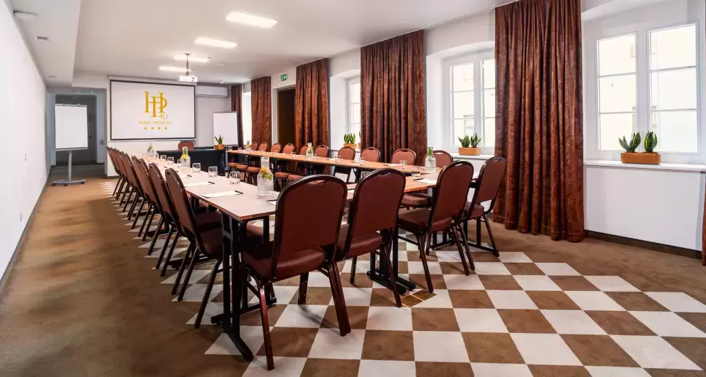 Sale szkoleniowe / zaplecze konferencyjne