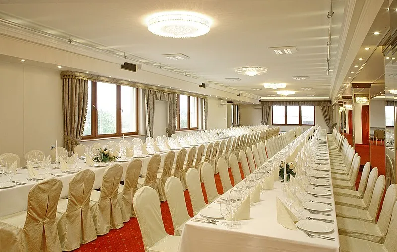 Wnętrze Sala Konferencyjno-Bankietowa – zdjęcie 2