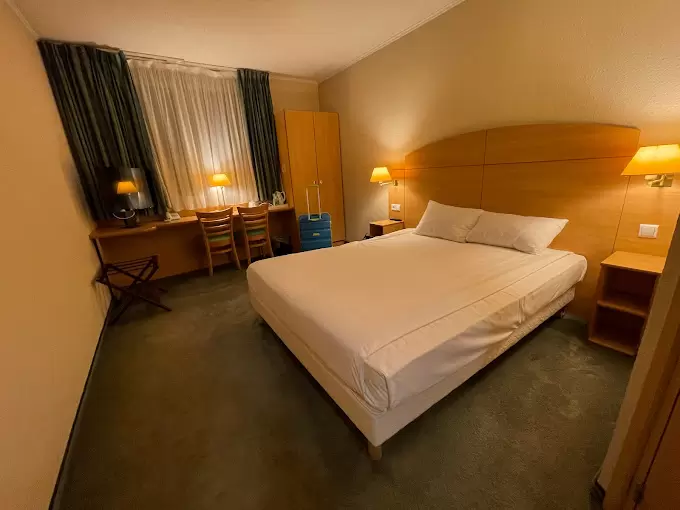 Baza noclegowa / pokoje hotelowe