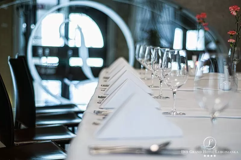 Konferencje i bankiety / restauracje hotelowe