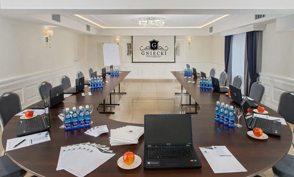 GNIECKI Hotel & Restaurant - zdjęcie z galerii
