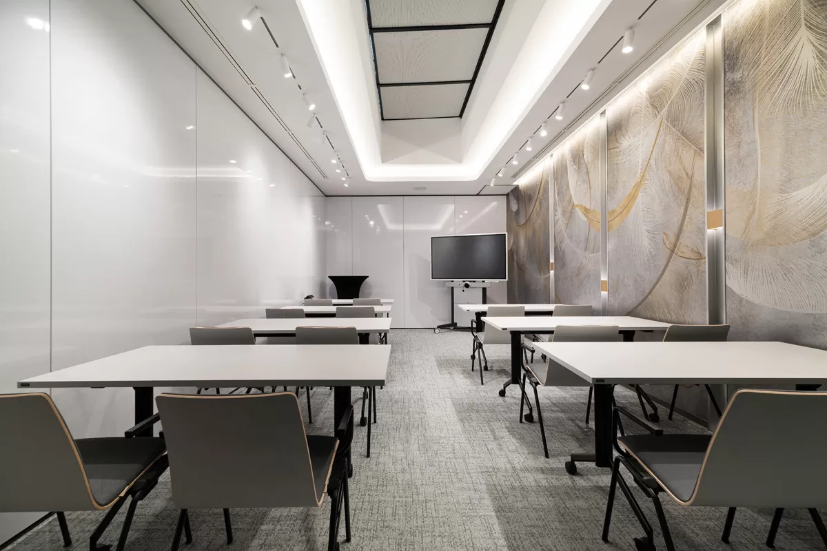 Wings Plaza - Sala C Silver