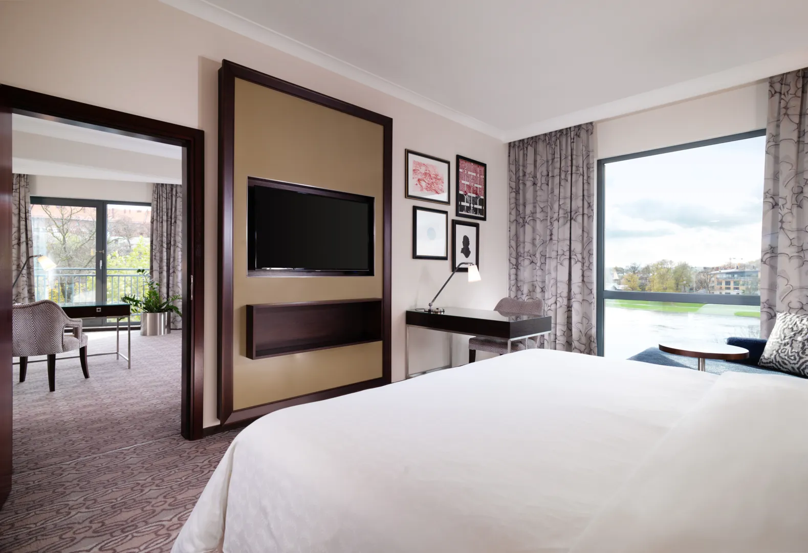 Grand Deluxe Suite