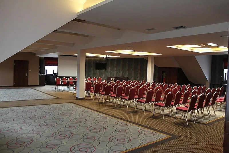 Duza sala w  Galicja Oświęcim