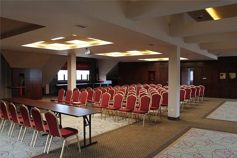 Wnętrze Sala Konferencyjna Superior - przestronna i komfortowa! – zdjęcie 3