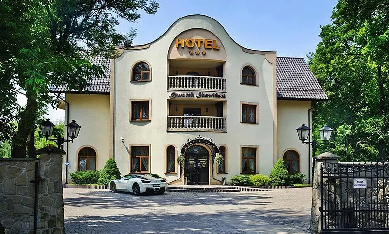 Hotel Dworek Skawiński***