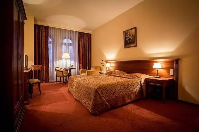 Baza noclegowa / pokoje hotelowe