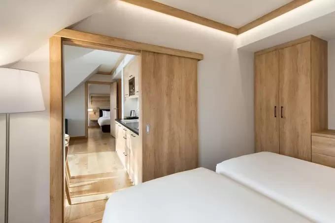 Baza noclegowa / pokoje hotelowe