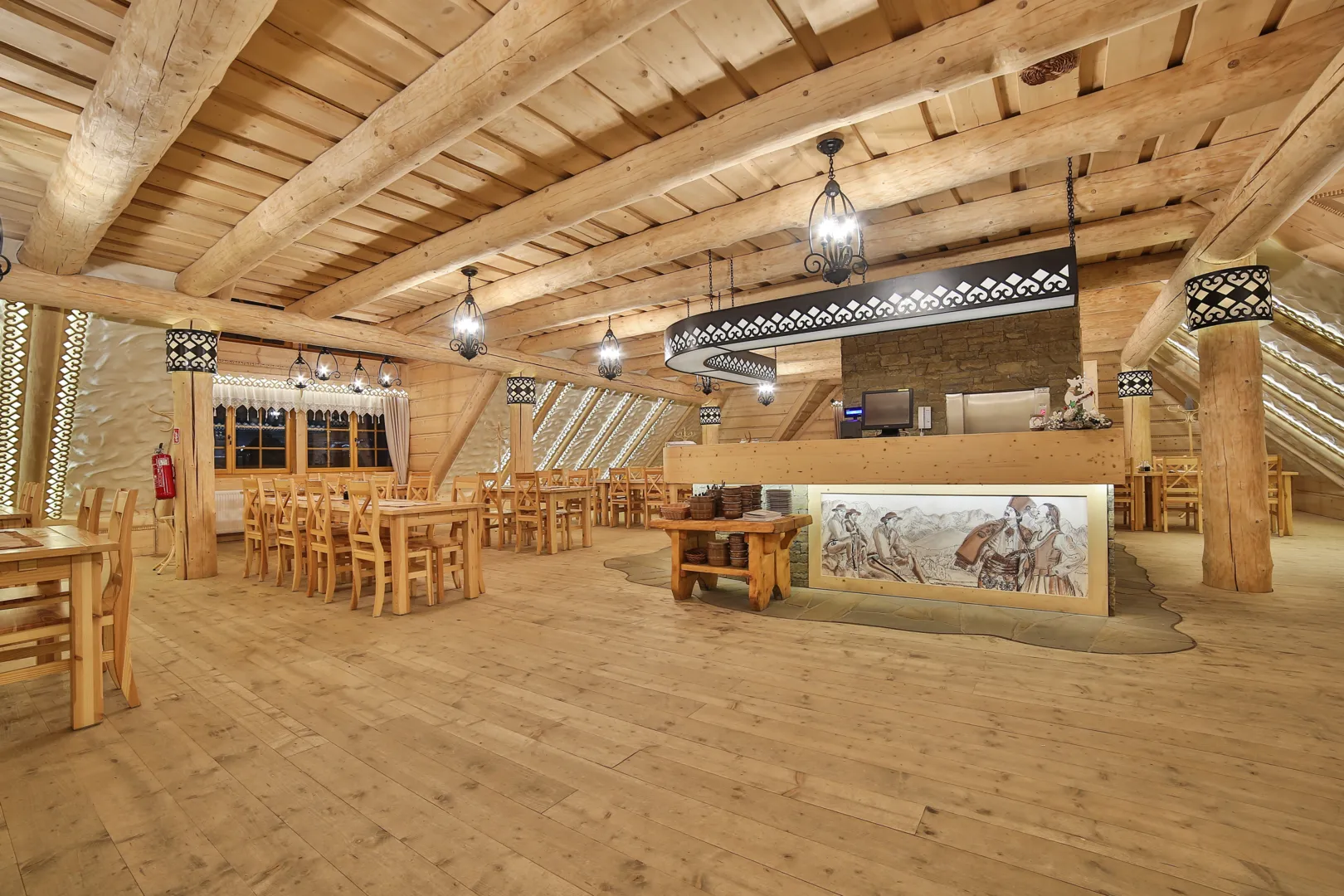 Wnętrze Sala Karczma Zbójnicka – zdjęcie 3