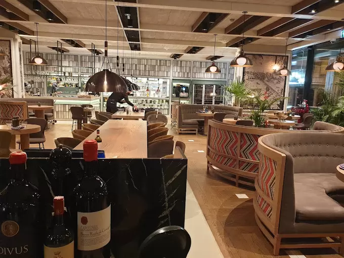 Konferencje i bankiety / restauracje hotelowe