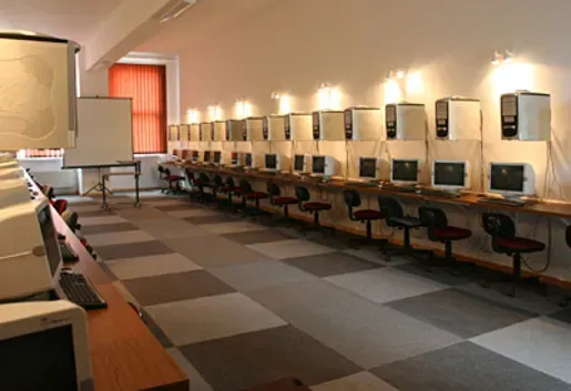 Wnętrze Sala Lab. Komputerowe A-203 – zdjęcie 2