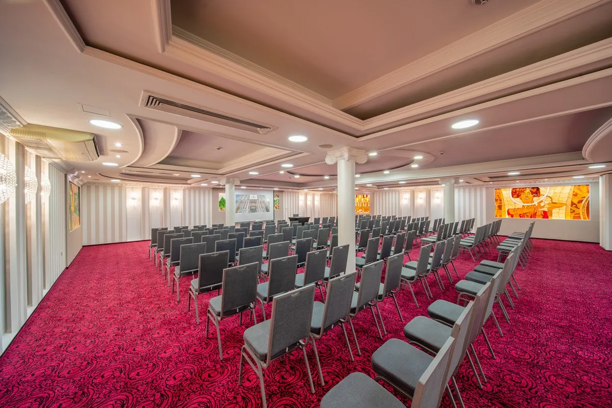 Hotel Lord**** - Sala Witrażowa