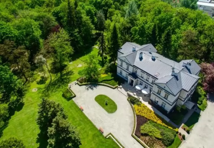 Biały Pałac Palczew***