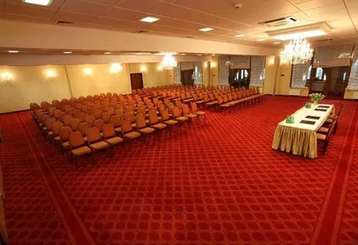 Wnętrze Sala RÓŻA – zdjęcie 3