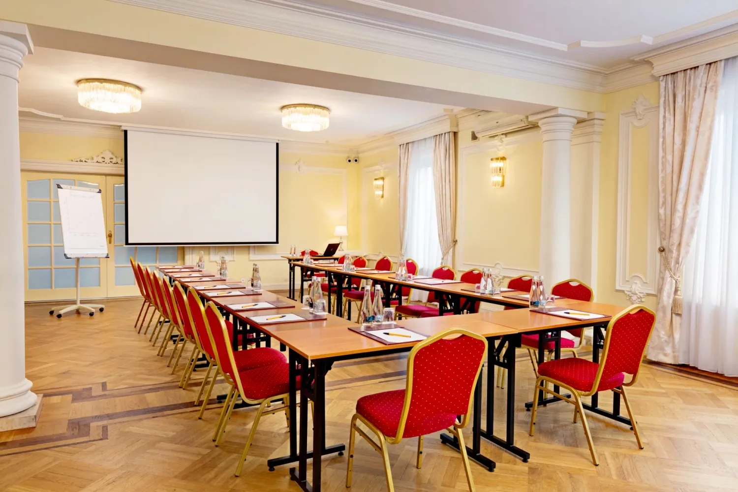 Sala Pałacyk Otrębusy Business & SPA - Strauss