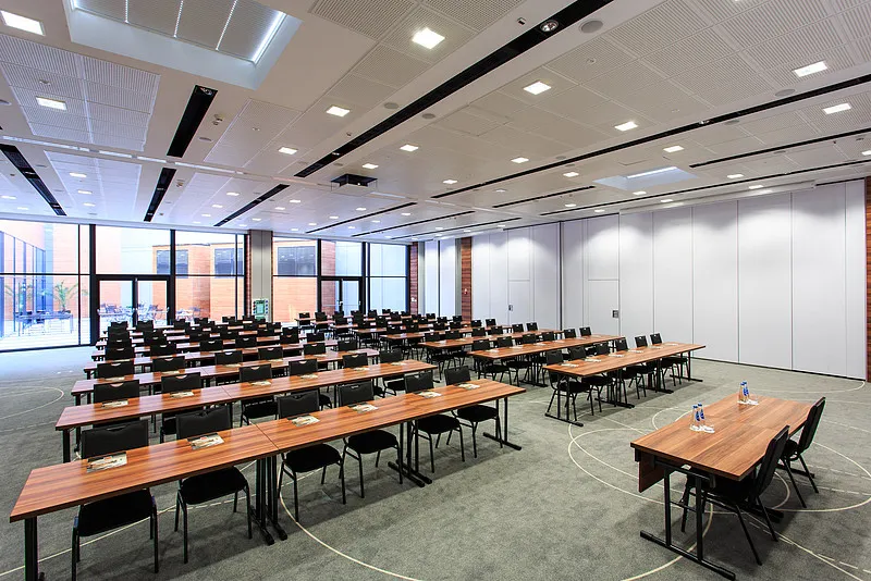 Sala A+B+C+D+E