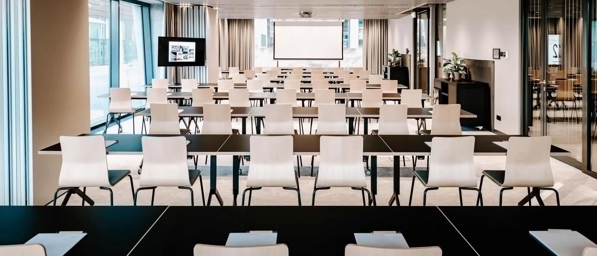 sala konferencyjna do 150 osób