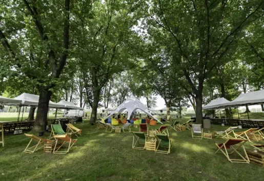 Wnętrze Sala Park i Padok Biały – zdjęcie 3