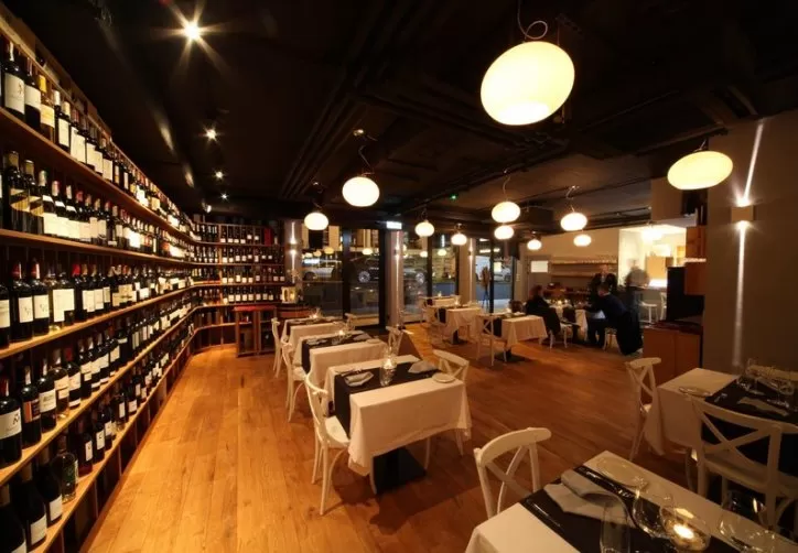 Dekant Wine Bar & Restaurant