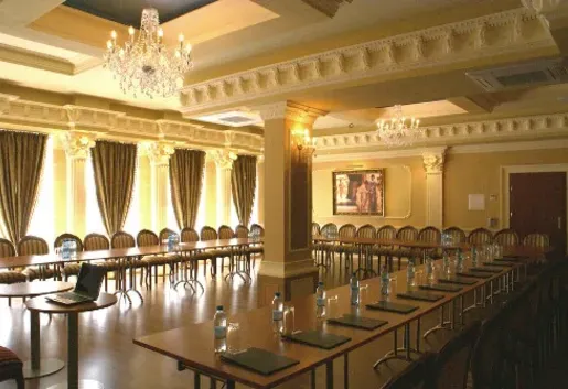 Wnętrze Sala Juliusza Cezara – zdjęcie 2