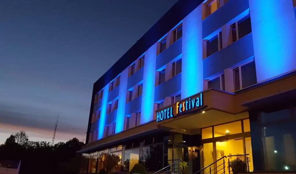Hotel Festival***