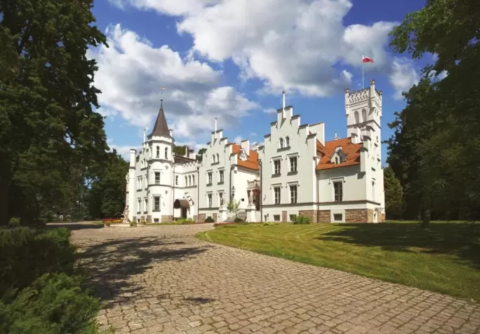 Pałac Sulisław*****
