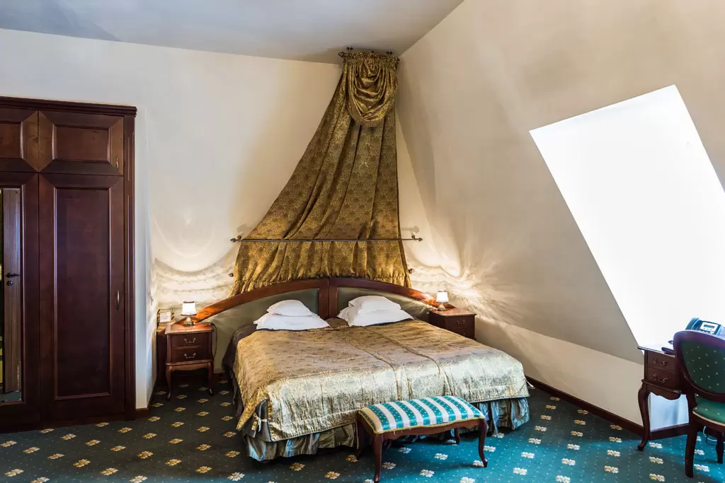 Baza noclegowa / pokoje hotelowe