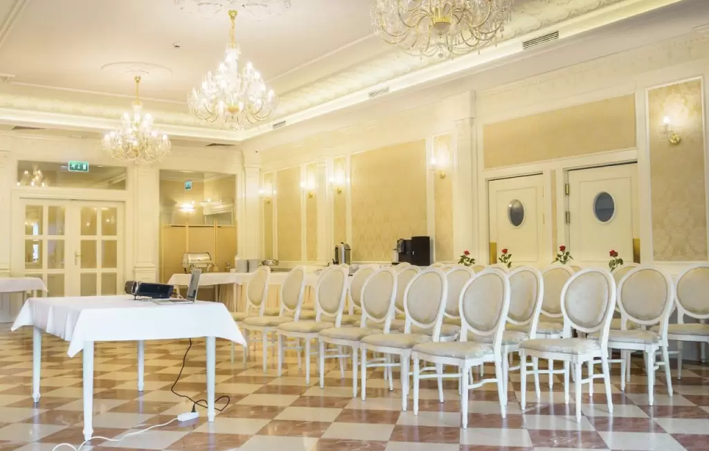 Sale szkoleniowe / zaplecze konferencyjne