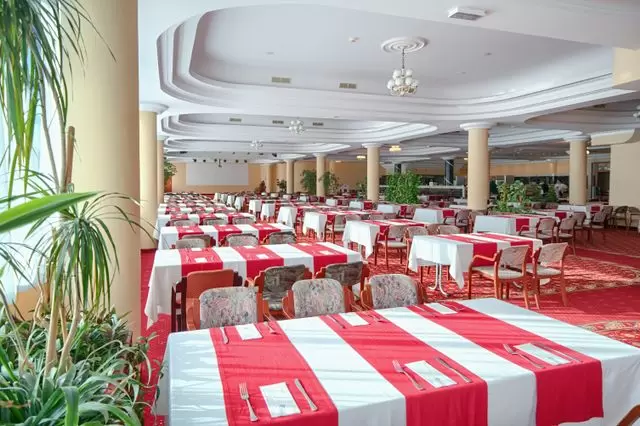 Konferencje i bankiety / restauracje hotelowe