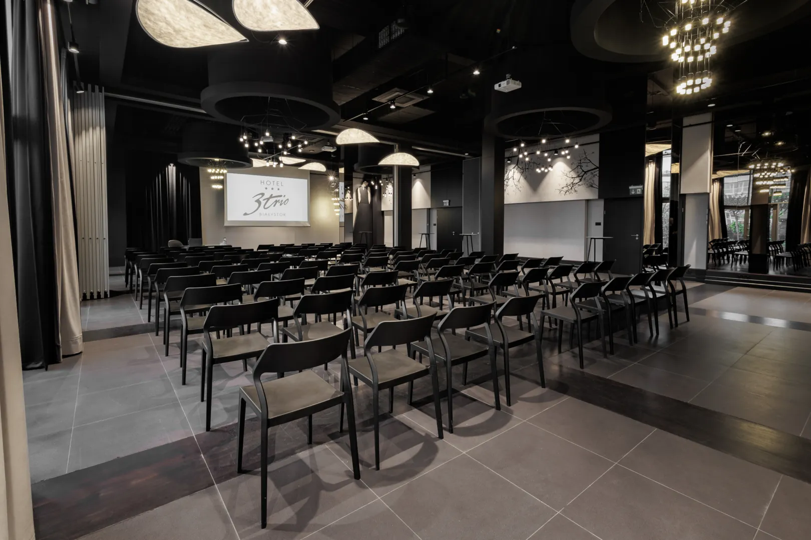 Wnętrze Sala Youtro A+B – zdjęcie 2