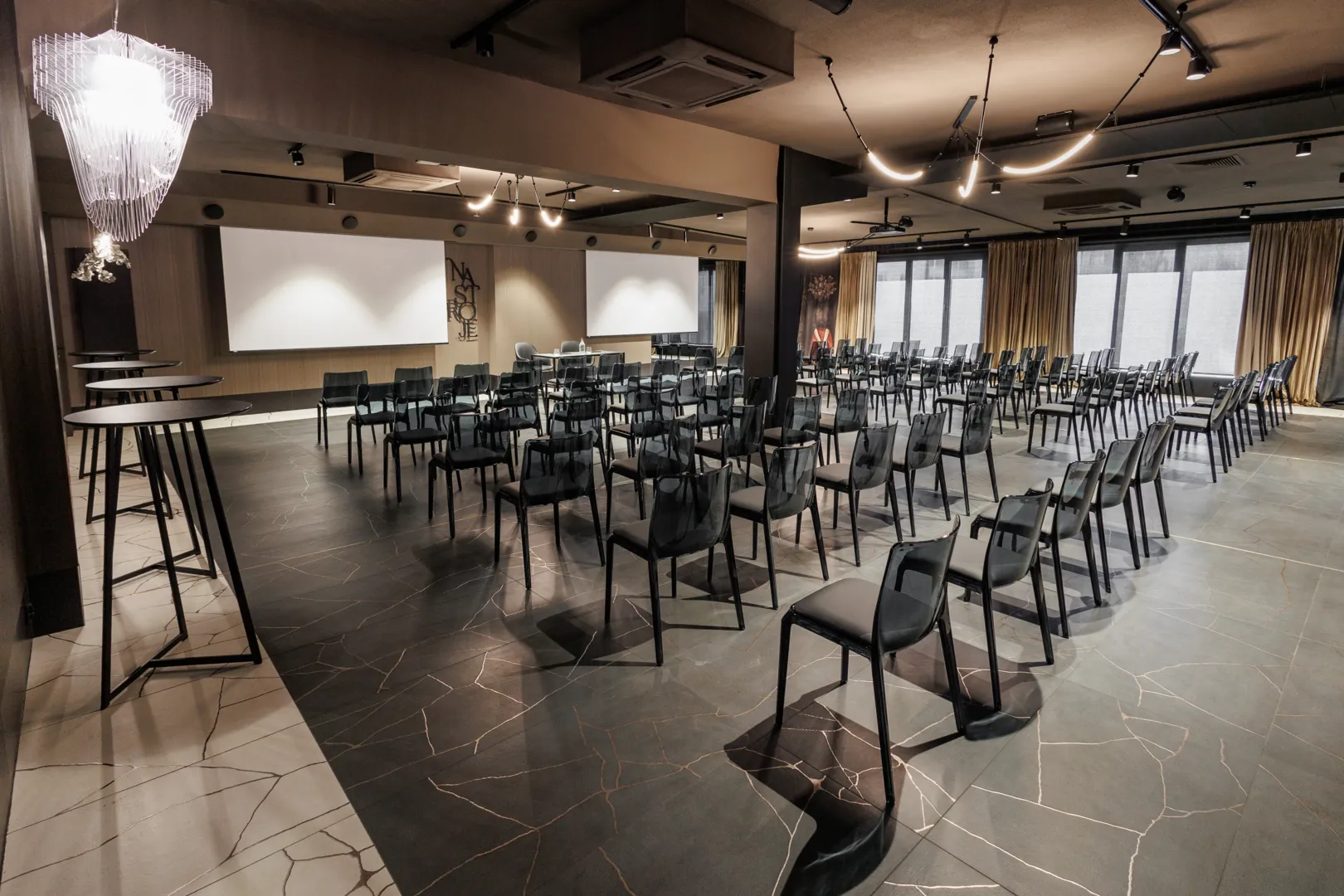 Sala Aura