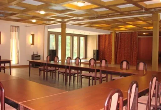 Wnętrze Sala Średnia – zdjęcie 2