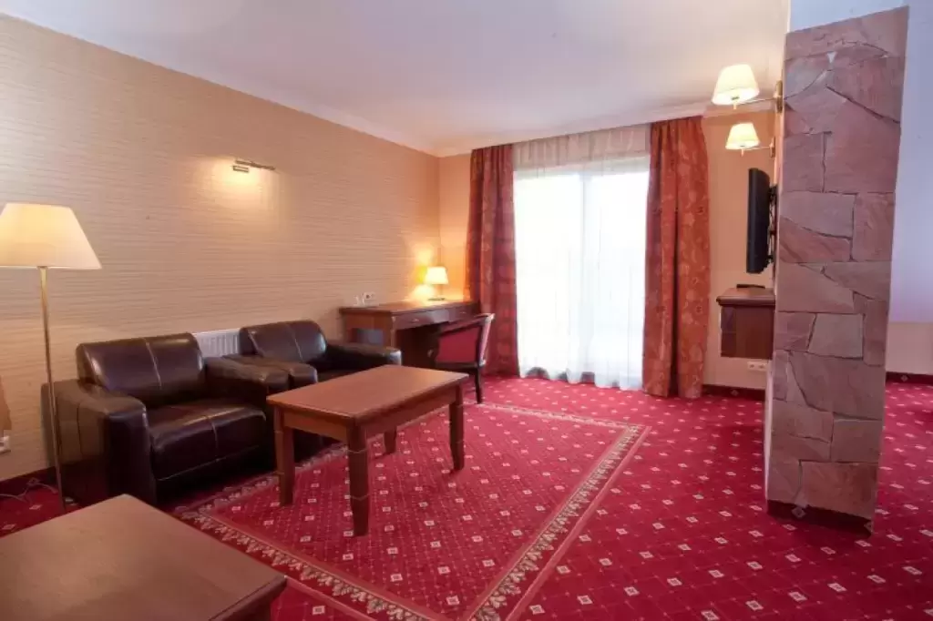 Baza noclegowa / pokoje hotelowe