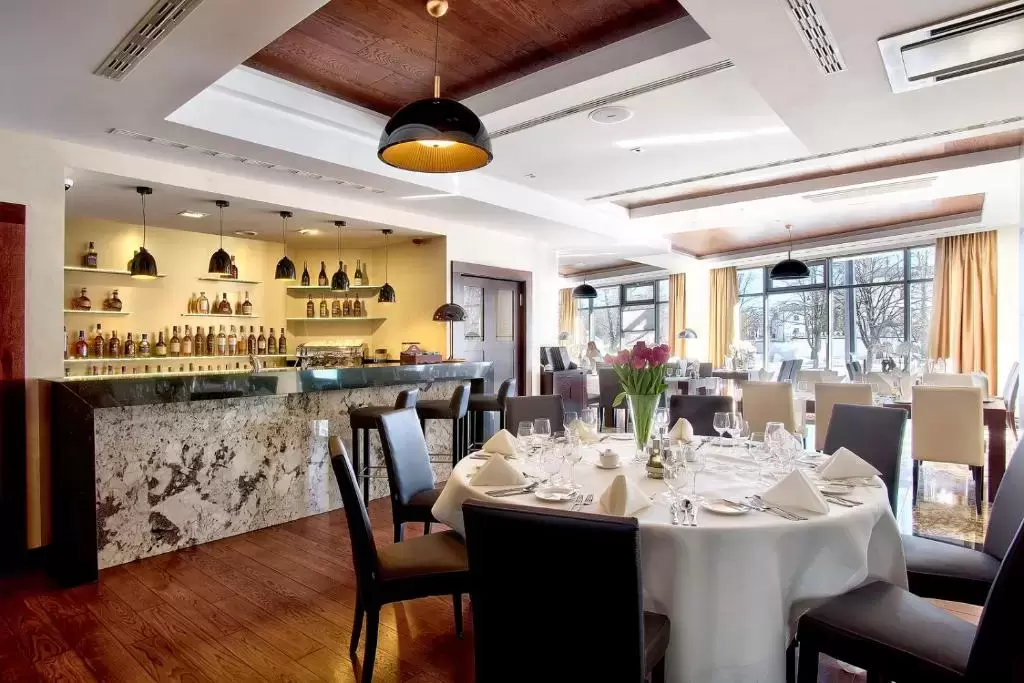 Konferencje i bankiety / restauracje hotelowe