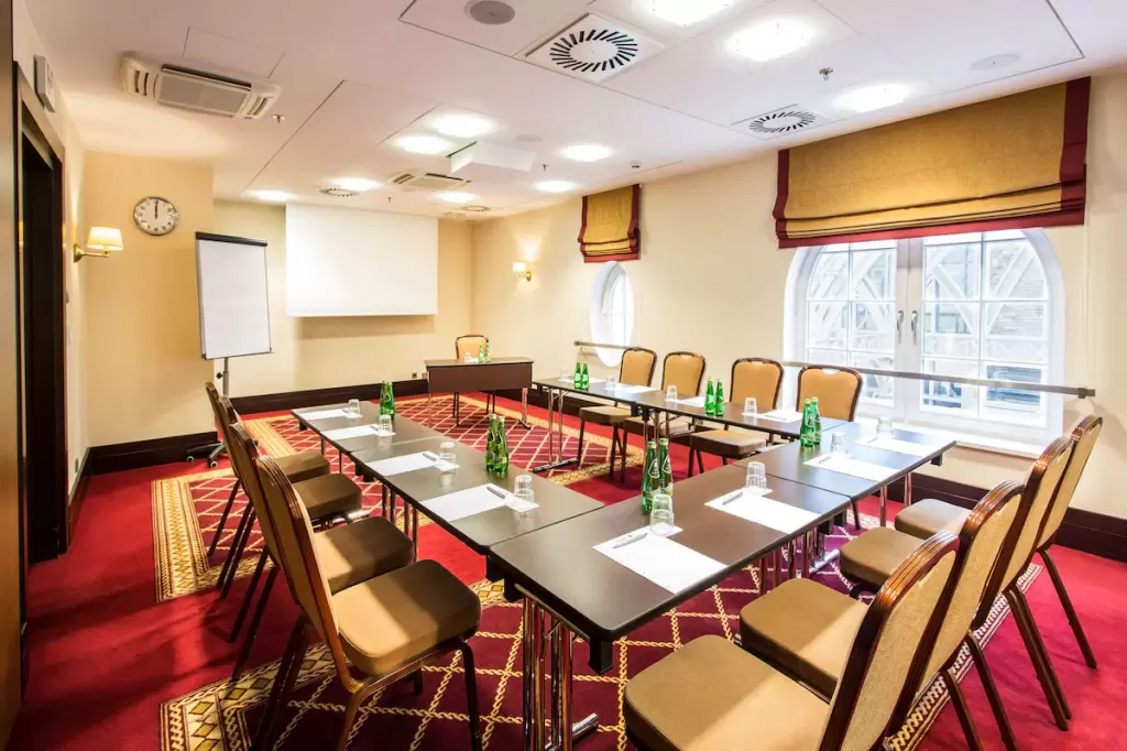 Sale szkoleniowe / zaplecze konferencyjne