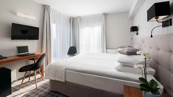 Baza noclegowa / pokoje hotelowe