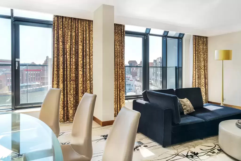 Baza noclegowa / pokoje hotelowe