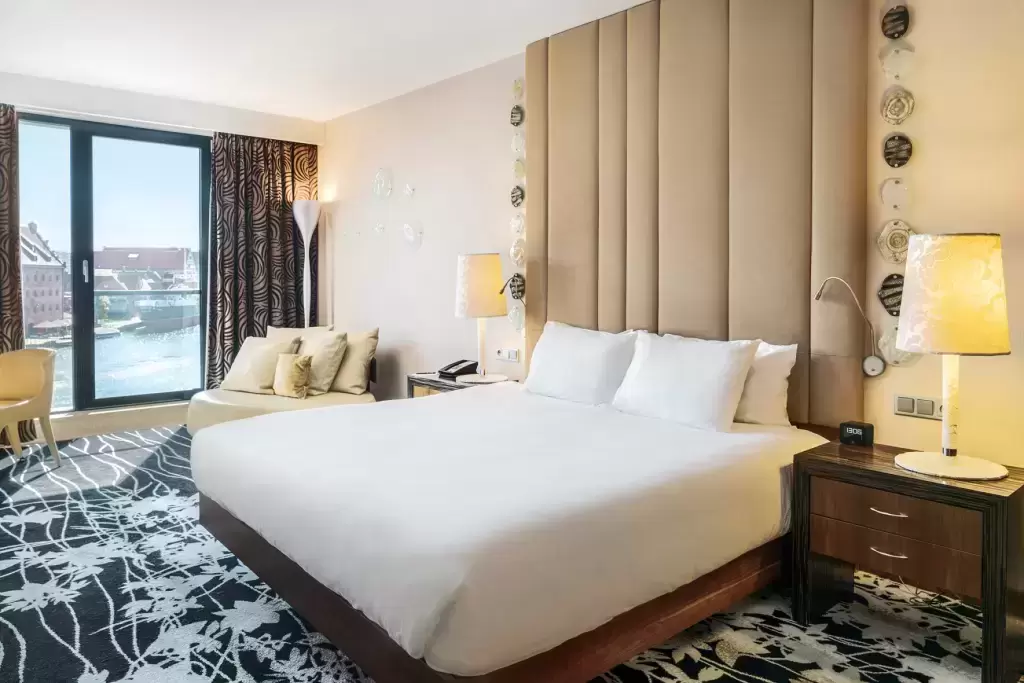 Baza noclegowa / pokoje hotelowe