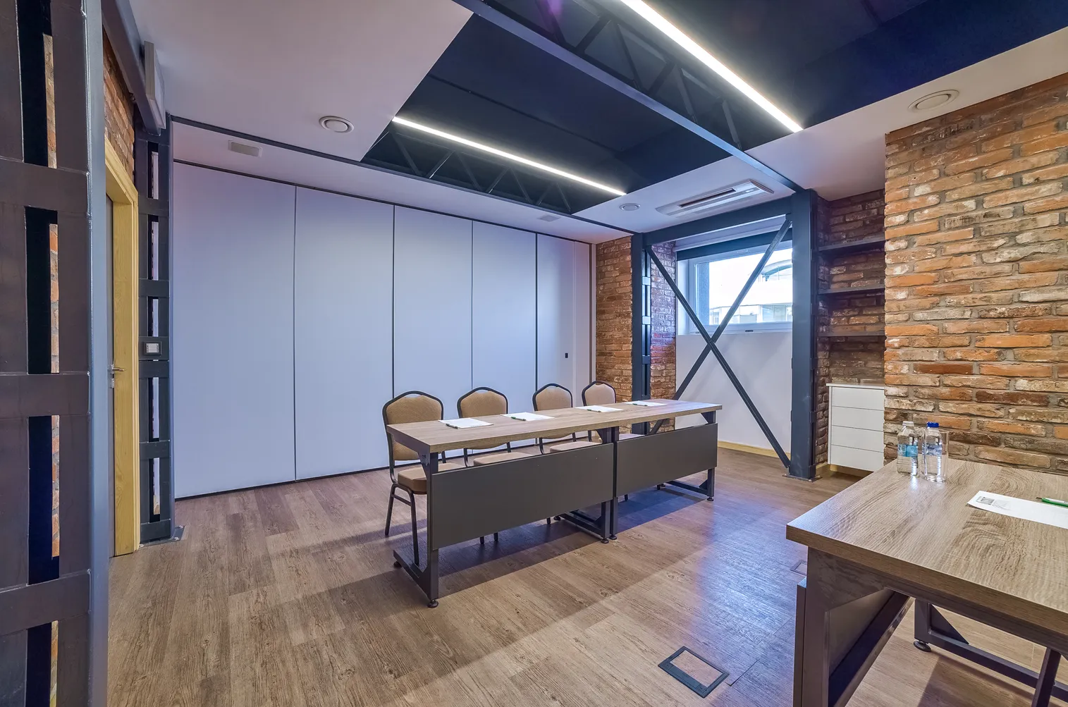 Hotel Scout*** - Sala Konferencyjna 2 moduły