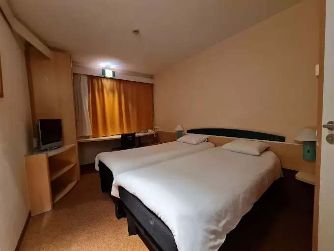 Baza noclegowa / pokoje hotelowe