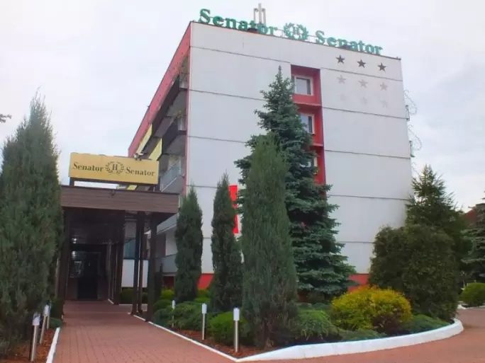Hotel Senator
