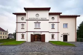 Miodowy Młyn*** - Hotel i Restauracja Centrum Fitness