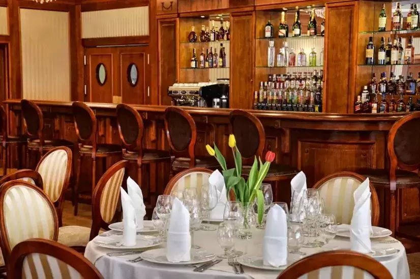 Konferencje i bankiety / restauracje hotelowe