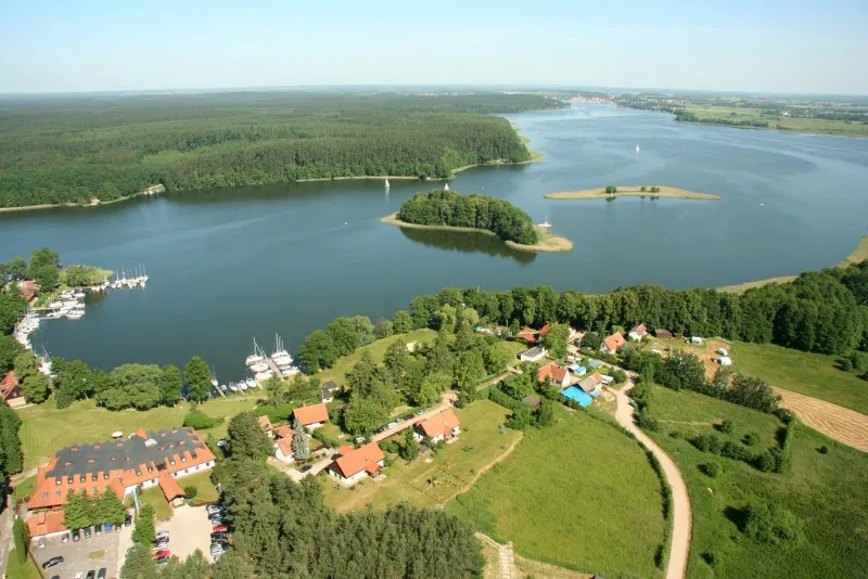 PAN Dom Pracy Twórczej w Wierzbie - zdjęcie z galerii