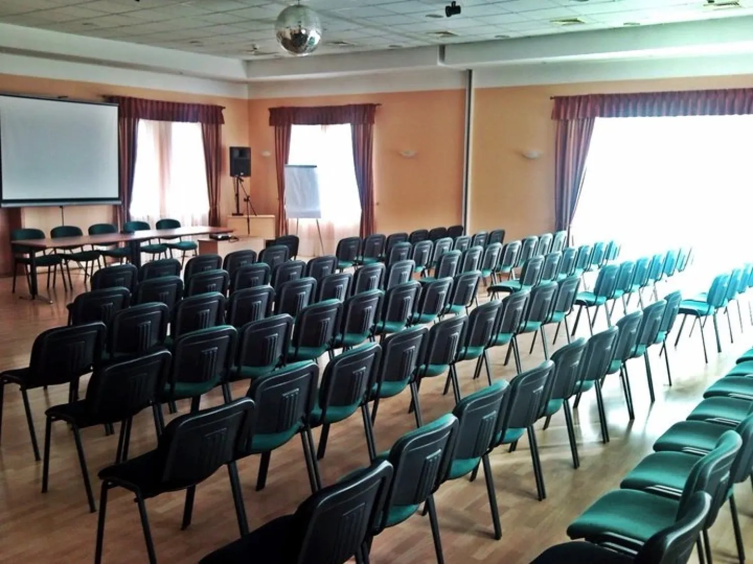 Sala A+B
