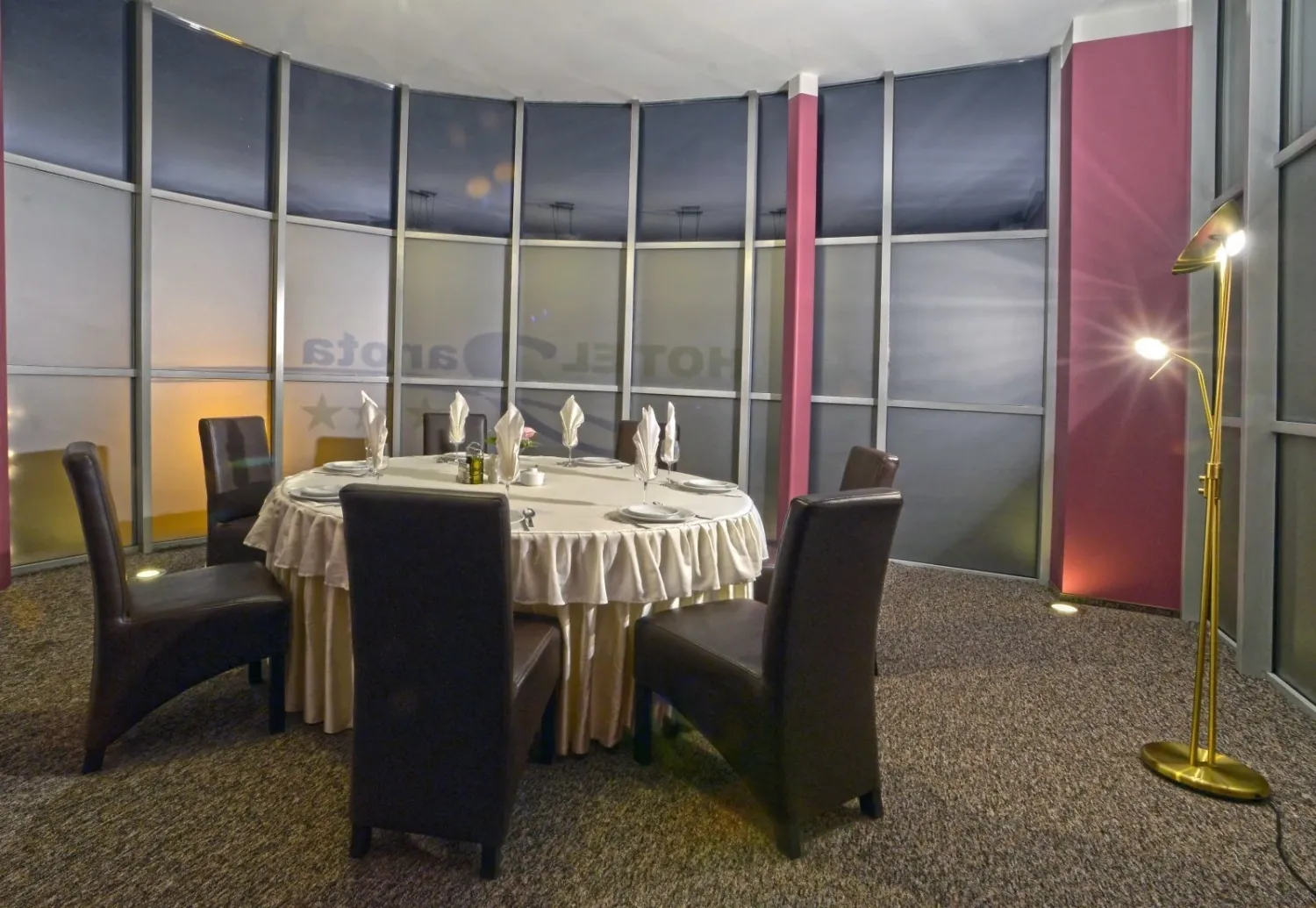 Sala Hotel Jarota - OGRÓD ZIMOWY