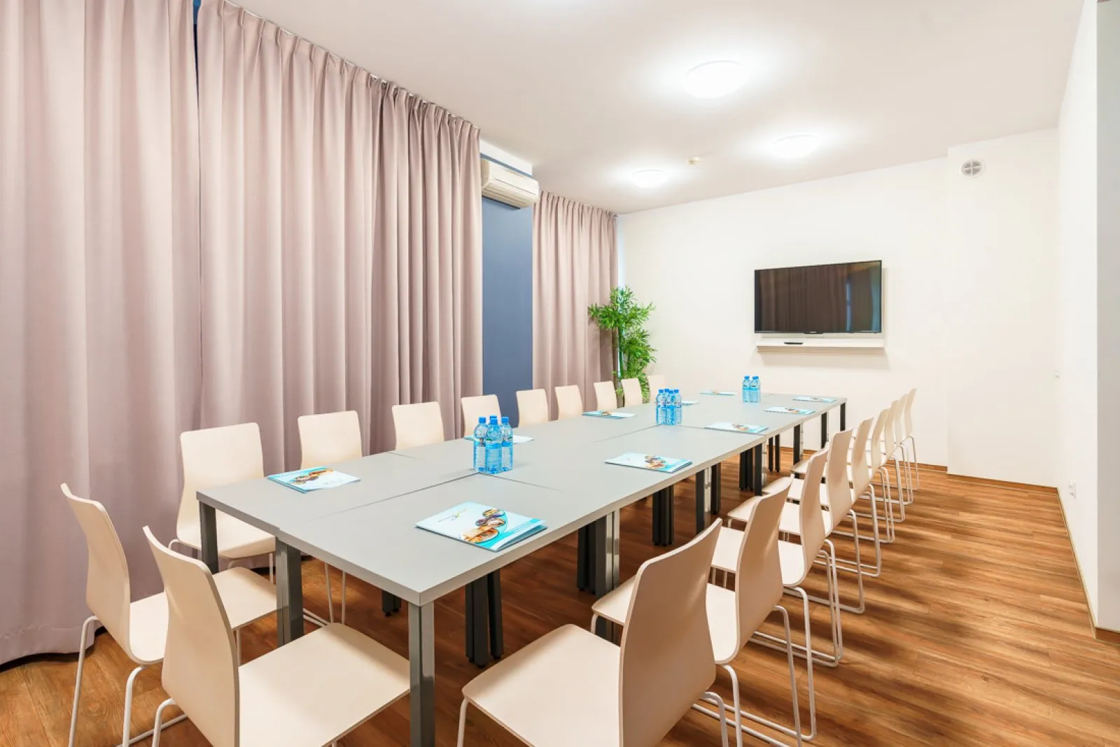 Sala konferencyjna 222