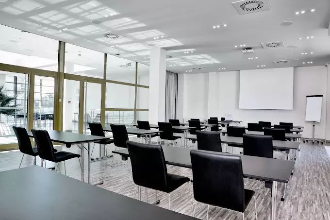 Sale szkoleniowe / zaplecze konferencyjne
