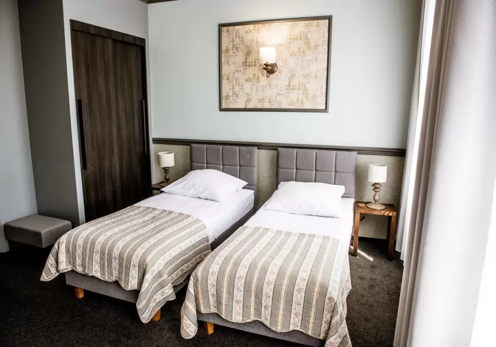 Baza noclegowa / pokoje hotelowe