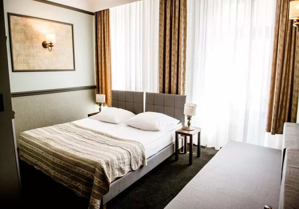 Baza noclegowa / pokoje hotelowe